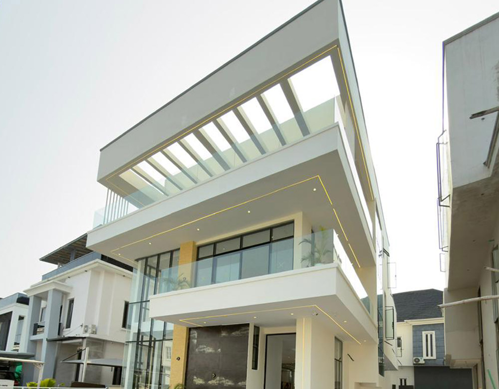 Properties_Megamond_1